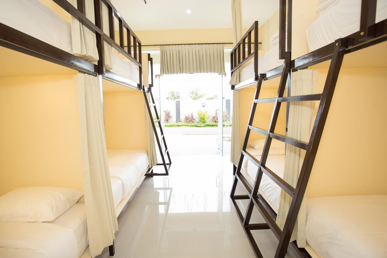 V Canggu Dormitory Екстериор снимка