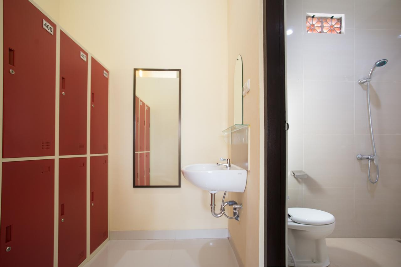 V Canggu Dormitory Екстериор снимка