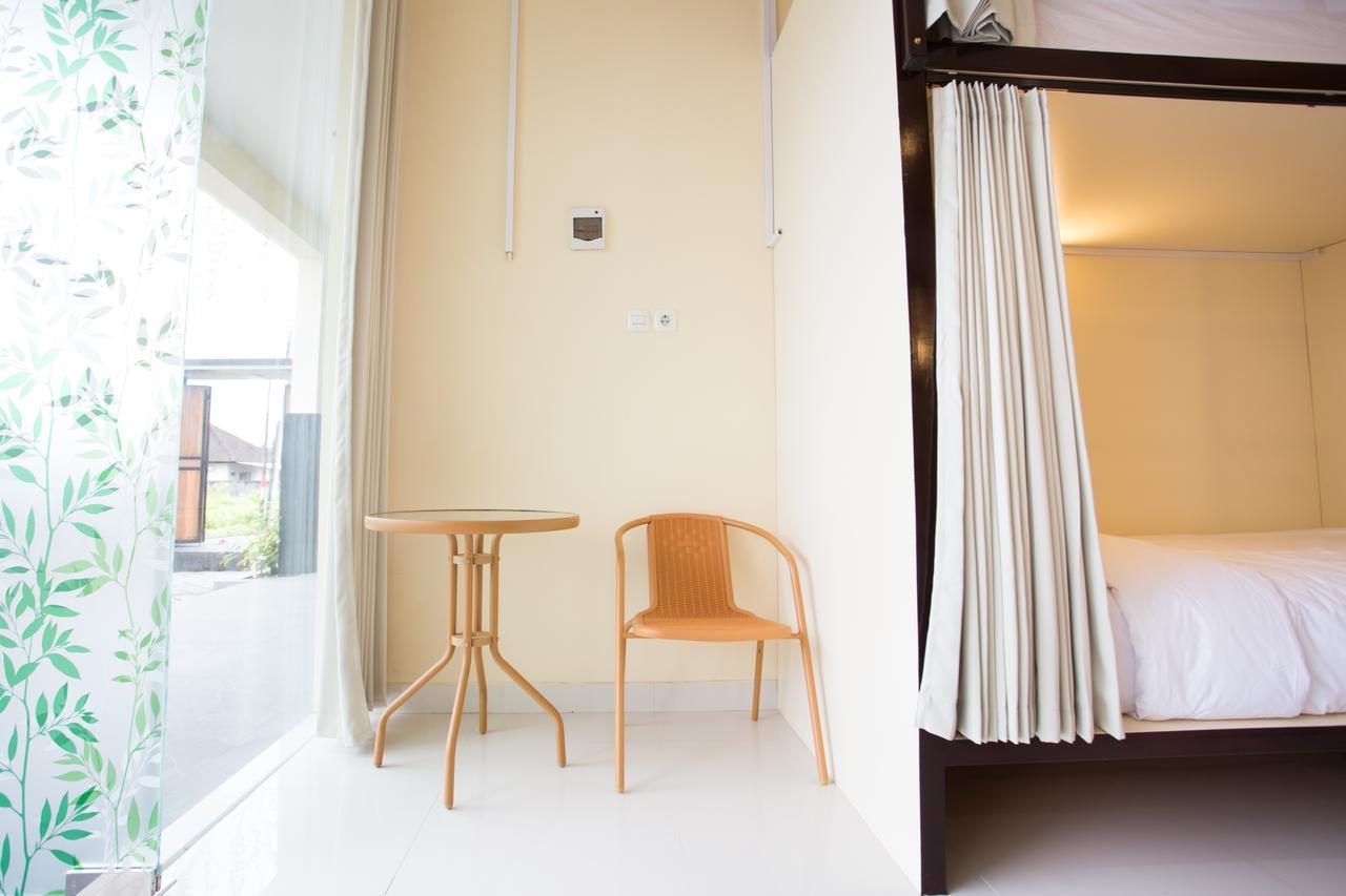 V Canggu Dormitory Екстериор снимка