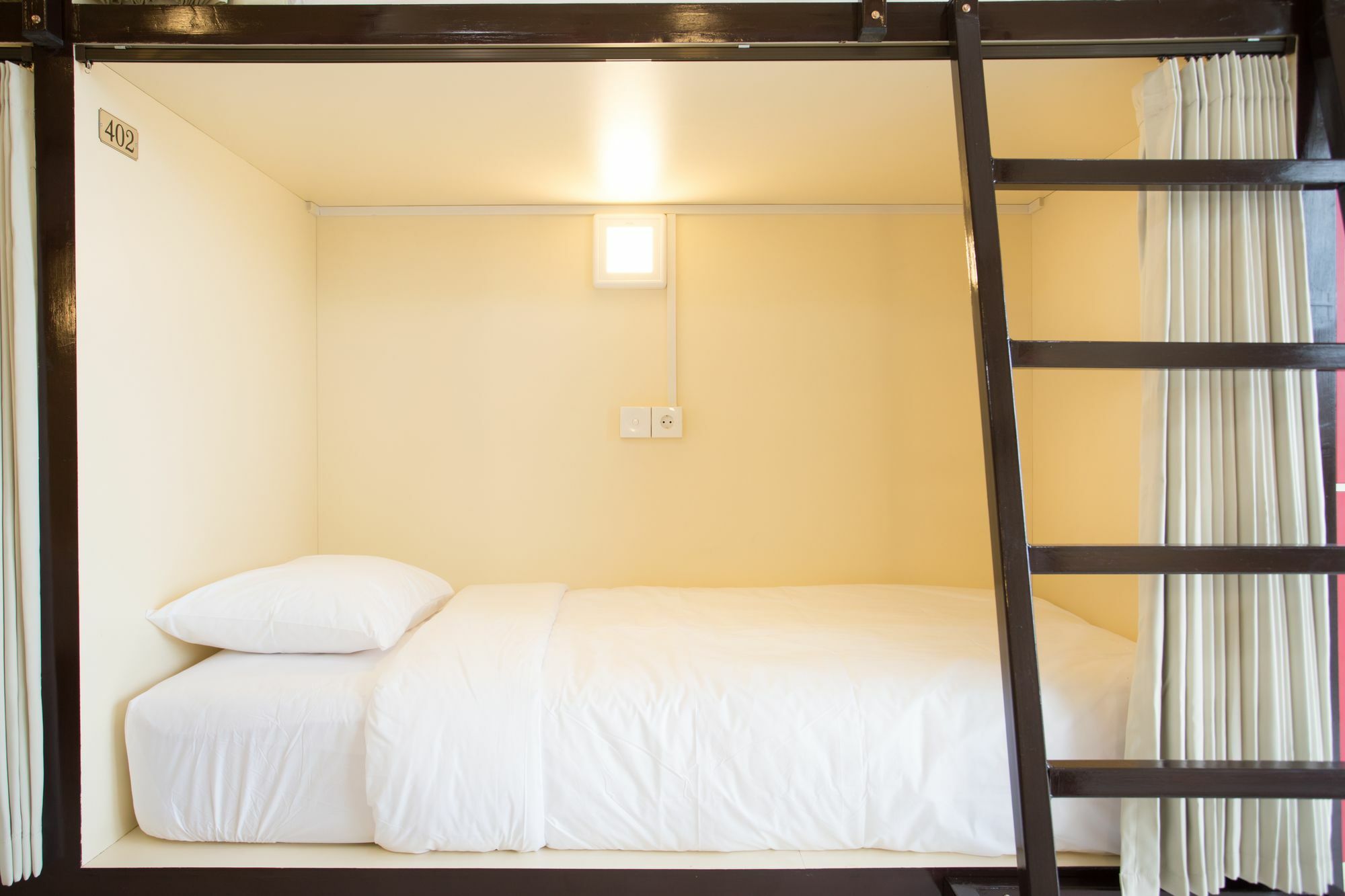 V Canggu Dormitory Екстериор снимка